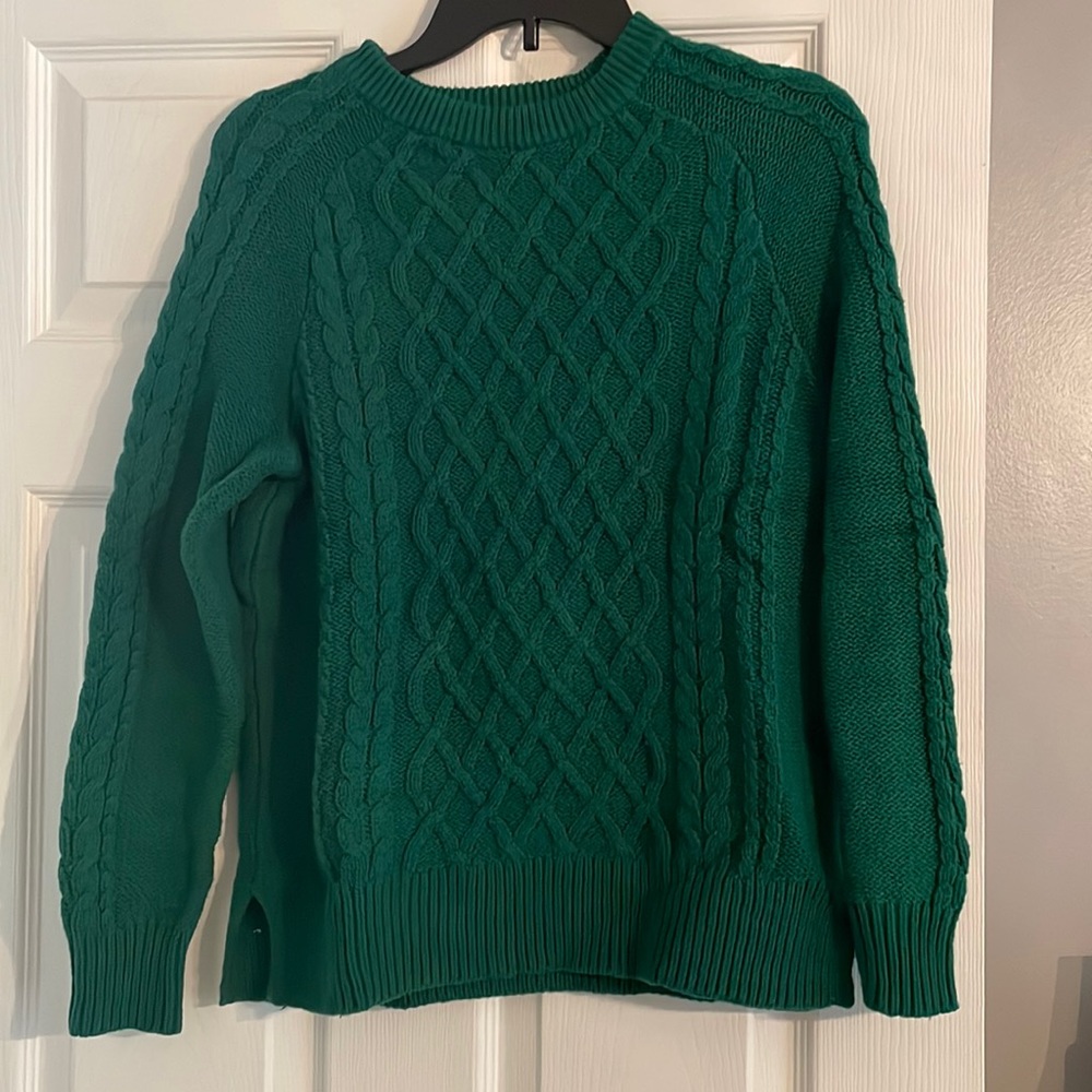 Green heavyweight sweater